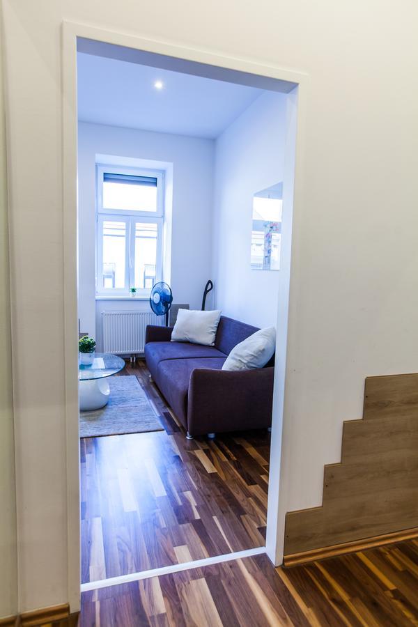 Market & Free Parking Appartement